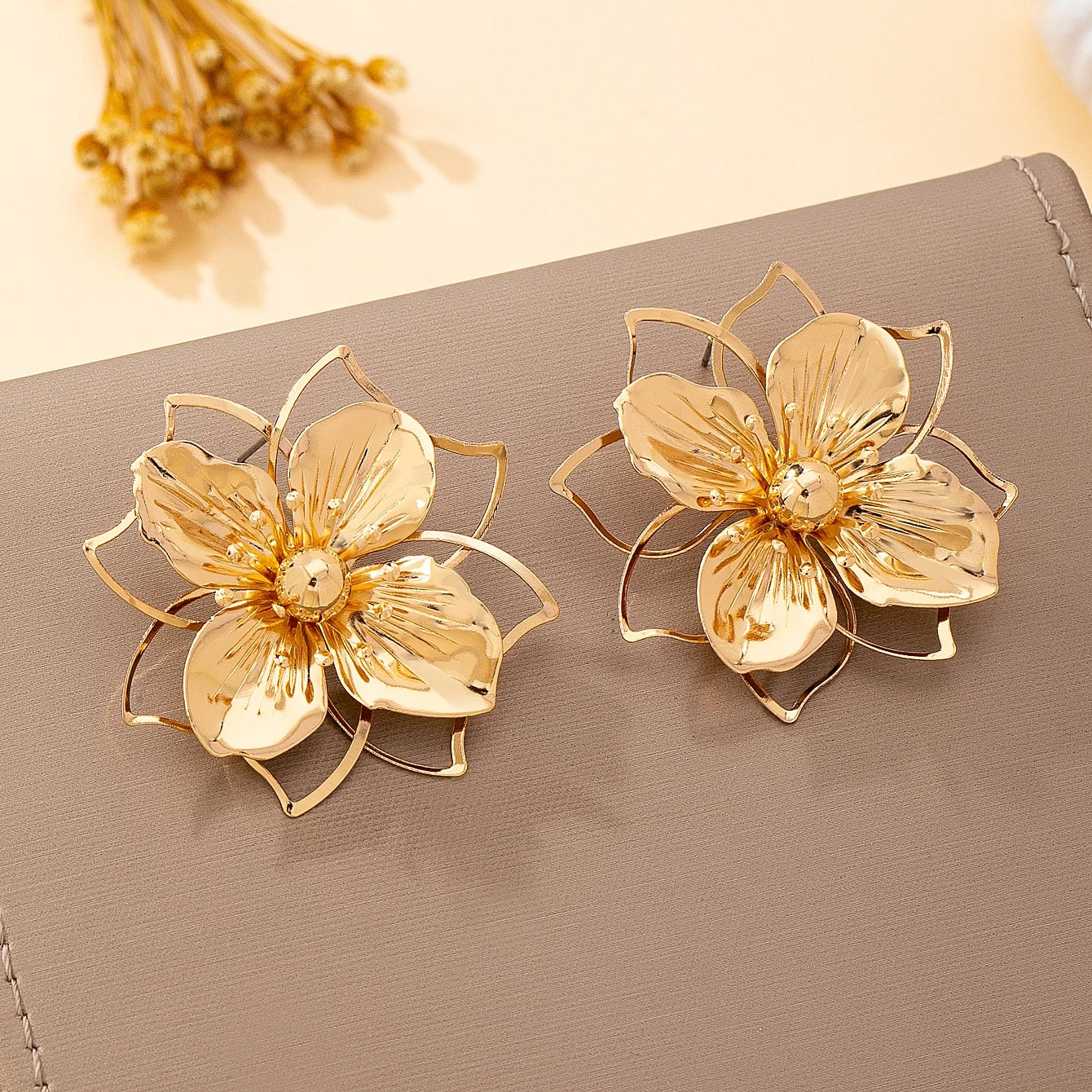Hollow Flower Earrings,
