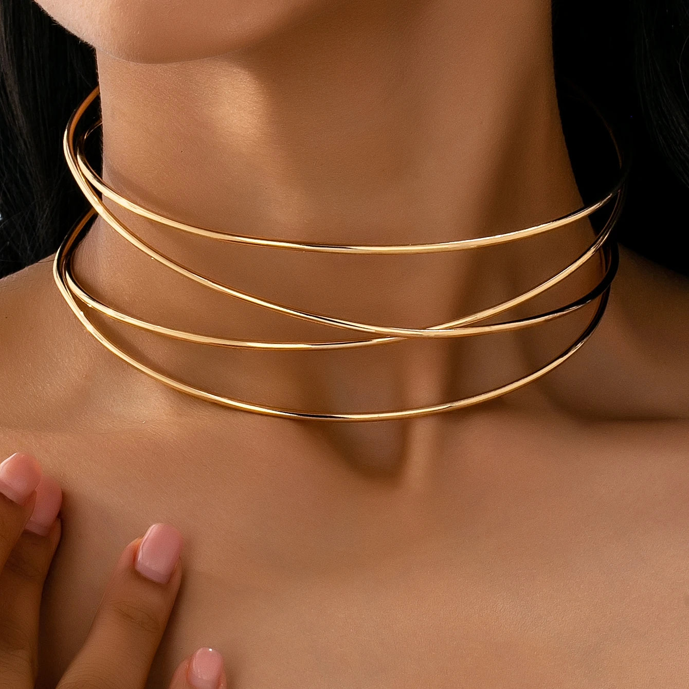 Women's Necklace with Simple Lines