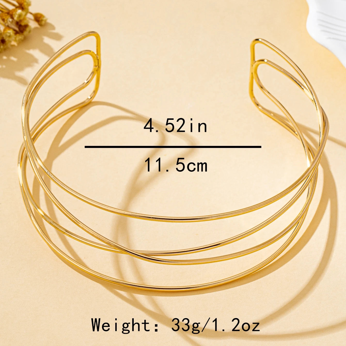 Women's Necklace with Simple Lines